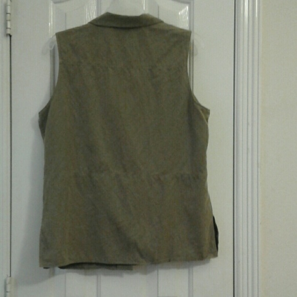 Army green vest - Picture 3 of 3